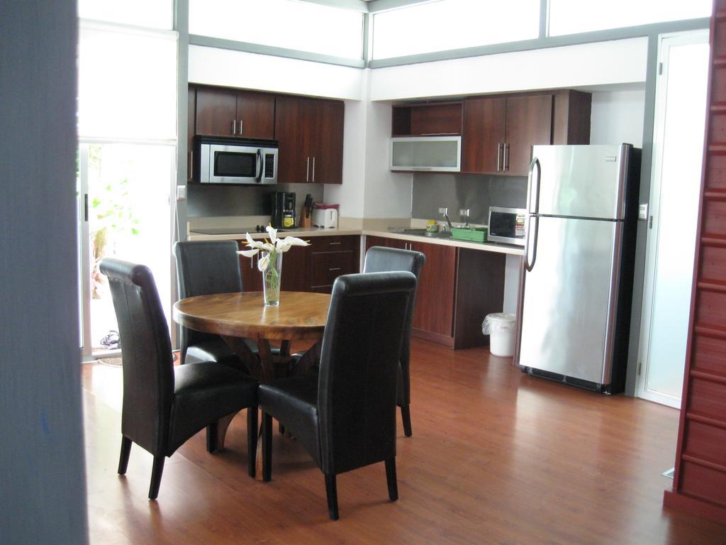 Hermosa Lofts Jacó Zimmer foto